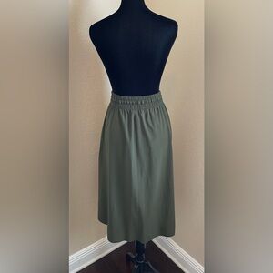 Athleta Arrival Olive Green Women's Skirt Size 0